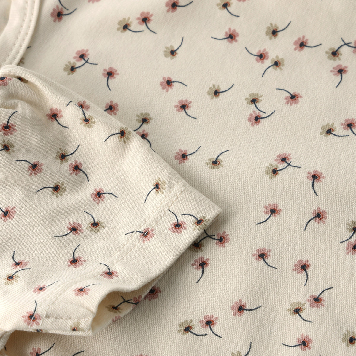 CeLaVi Bambus Body kurzarm Detail mit Blumen-Print für Babys, Bärechind Winterthur Zürich Schweiz