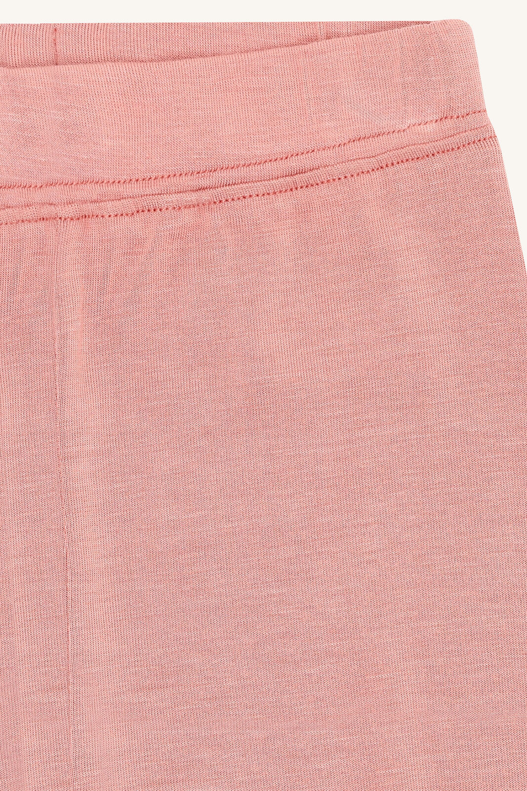 Detailansicht Bambusstoff der Hust&Claire Ludo Leggings – weich & luftig, bei Bärechind Winterthur, Zürich, Schweiz.