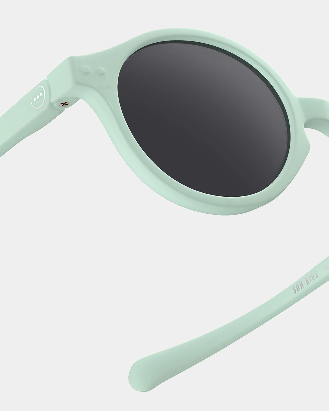 Kindersonnenbrille von Izipizi mit flexiblen, bequemen Bügeln und 100 % UV-Schutz (Kategorie 3) – schützt zuverlässig vor Blendung und UV-Strahlen.