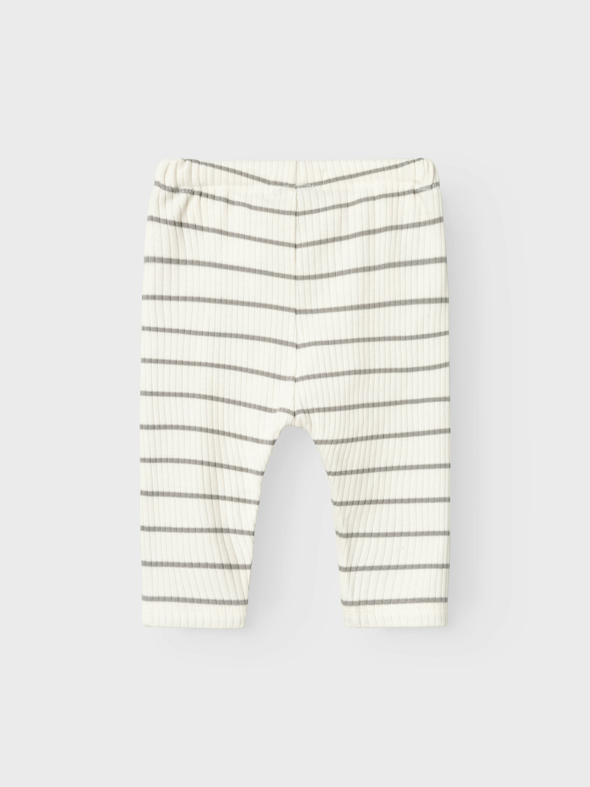 Rückseite der Lil’Atelier Babyhose mit Streifen aus Baumwolle – erhältlich bei Bärechind in Winterthur, Zürich, Schweiz.