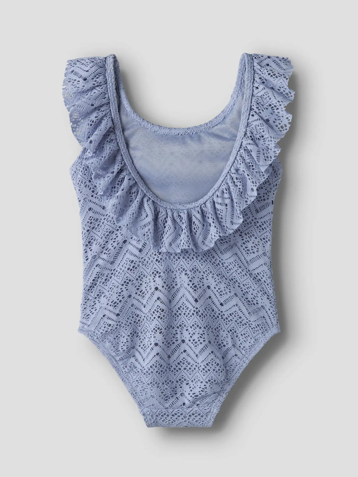 Blauer Badeanzug mit Struktur und Rüschen von Lil’Atelier bei Bärechind in Winterthur, Zürich, Schweiz