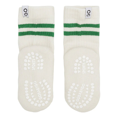 GoBabyGo Anti-Rutsch Socken creme mit grünen Streifen – erhältlich bei Bärechind Winterthur, Zürich, Schweiz.