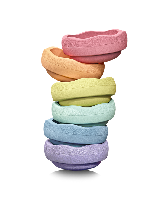 Buntes Stapelstein Set in sanften Pastellfarben – perfekt für kreatives Spielen und Balancieren. Entdecke nachhaltiges Spielzeug von Stapelstein im Bärechind in Winterthur, Zürich, Schweiz.