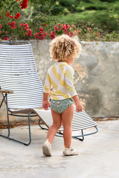 Baby trägt LÄSSIG Schwimmwindel Sommer bequem Bärechind Winterthur