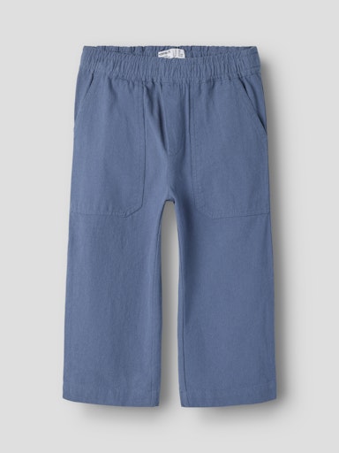 Leichte Baumwoll Kinderhose in Blau Vorderansicht von NAME IT im Bärechind Winterthur Zürich Schweiz kaufen