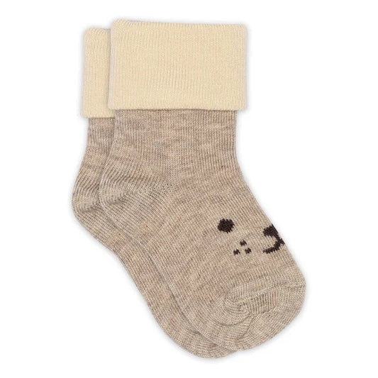 Beige Baumwollsocken mit Umschlag von MP Denmark für Babys, erhältlich im Bärechind Winterthur, Zürich, Schweiz.