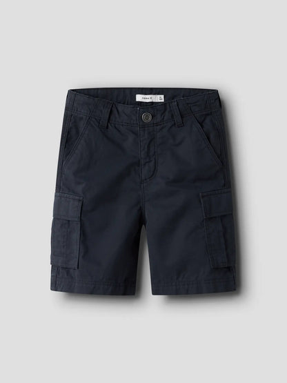 Dunkelblaue Cargoshorts aus Baumwolle mit Taschen, erhältlich bei Bärechind in Winterthur, Zürich, Schweiz