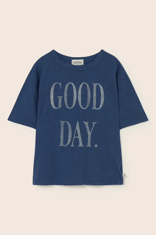 Blaues Kinder T-Shirt „Good Day“ aus Slub-Baumwolle von Cozmo – nachhaltige Kindermode im Bärechind Winterthur