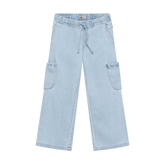 Helle Denim Cargo Hose für Kinder von Daily7Kids – bequeme Kinderhose Schweiz