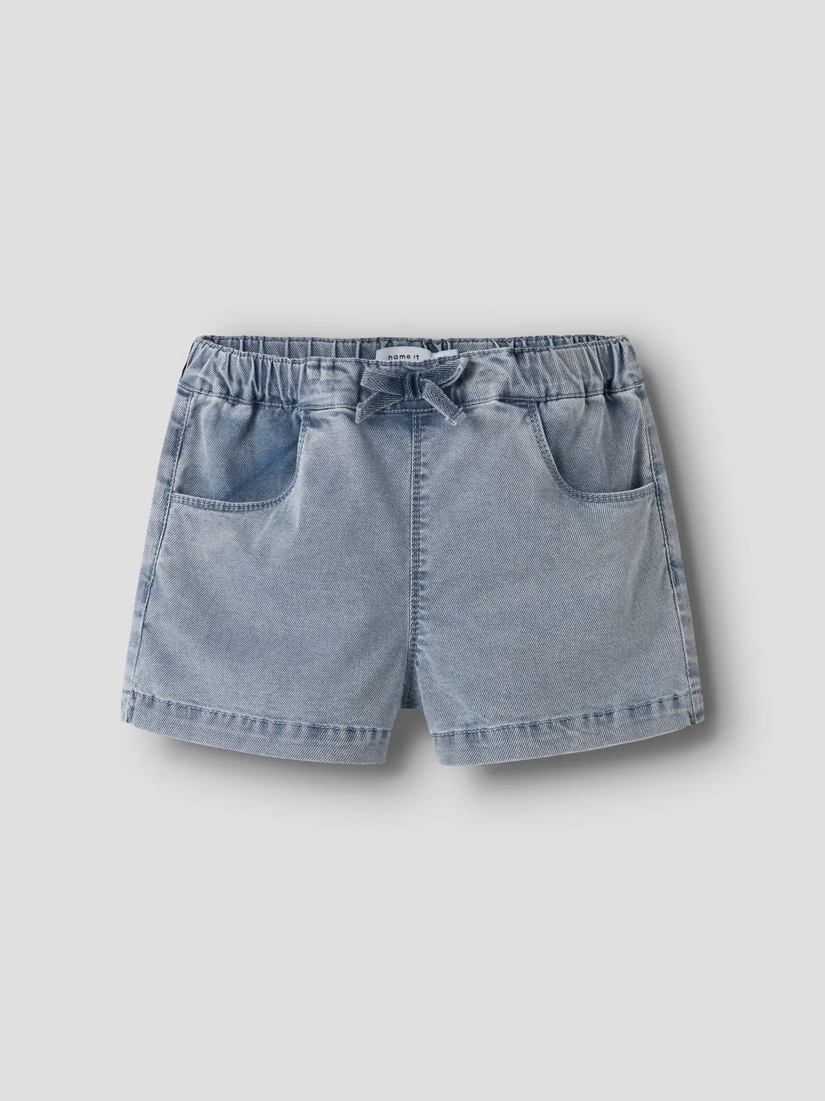 Hellblaue Kinder Denim Shorts mit elastischem Bund von NAME IT bei Bärechind Winterthur Zürich Schweiz