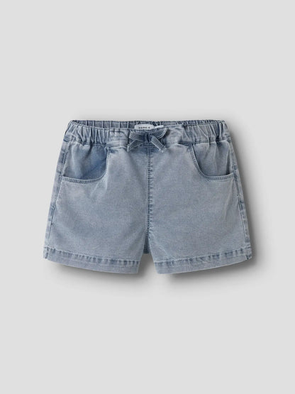 Hellblaue Kinder Denim Shorts mit elastischem Bund von NAME IT bei Bärechind Winterthur Zürich Schweiz