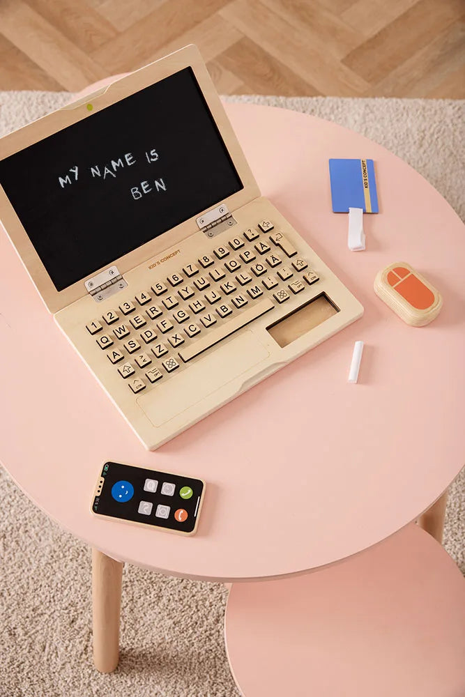 Laptop Spielset aus Holz mit Maus und Spielhandy – erhältlich bei Bärechind Winterthur Zürich Schweiz.