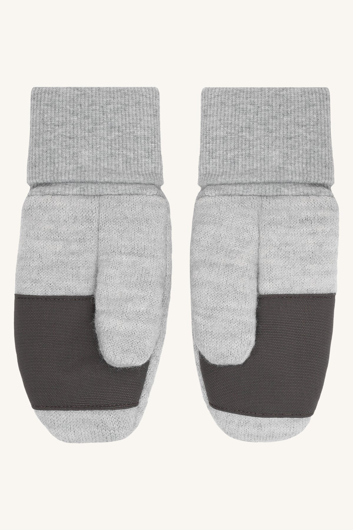 Rückansicht der Hust & Claire Felix Wollwalk Handschuhe in Hellgrau mit dunklen Handflächen.