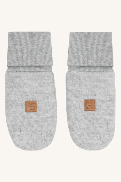 Hust & Claire Felix Wollwalk Fäustlinge in Light Grey Melange mit breiten Rippbündchen, Bärechind Winterthur Schweiz.