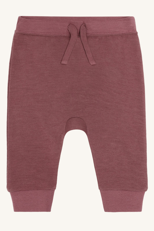 Gaby Hose von Hust & Claire in Old Rose, Vorderansicht mit elastischem Bund