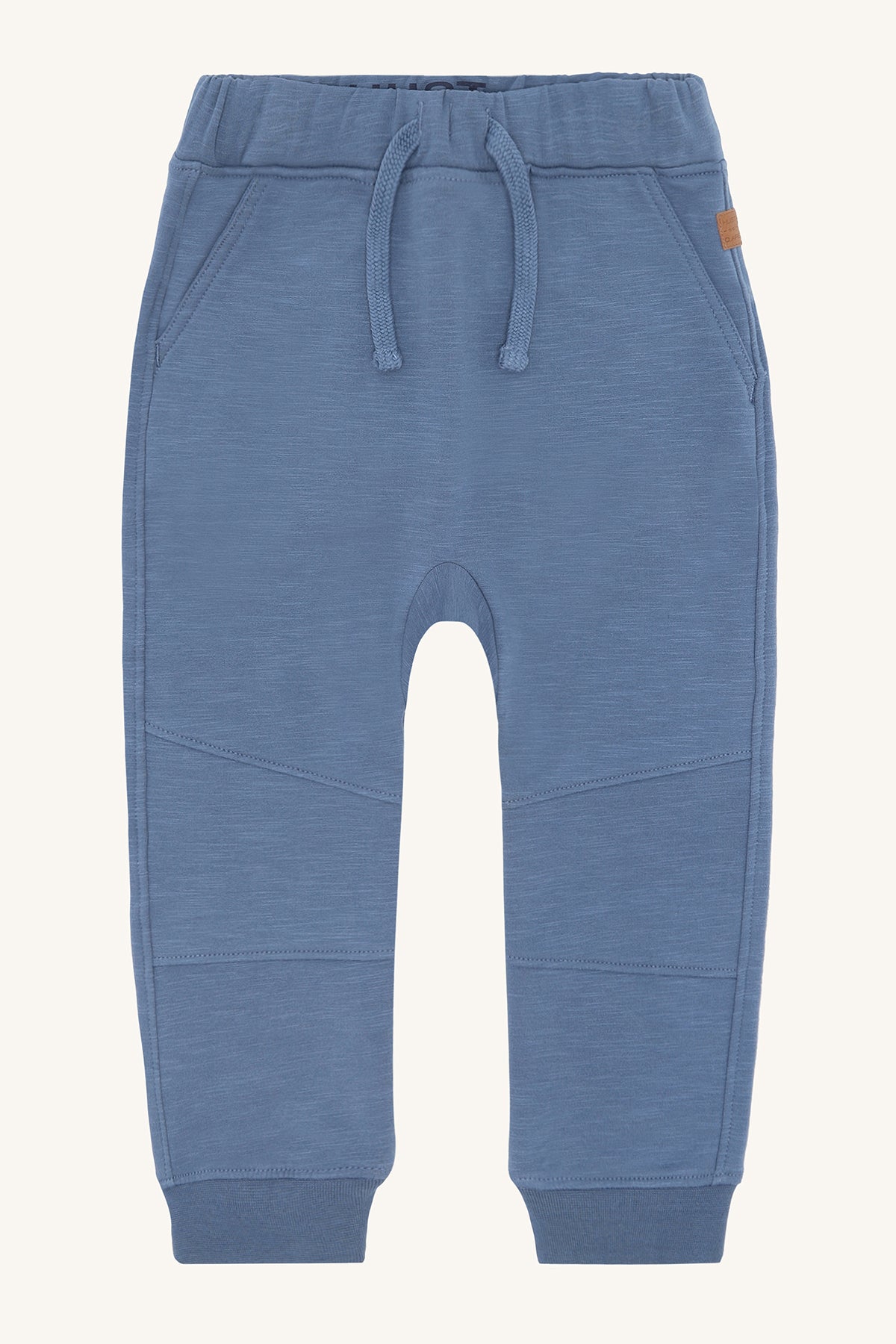 Blaue Kinderhose Georg von Hust&Claire aus weicher Baumwolle, erhältlich im Bärechind Winterthur, Zürich Schweiz.