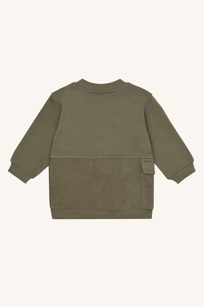 Rückansicht der grünen Hust & Claire Sejer Kinderjacke mit gerippten Bündchen und geradem Schnitt.