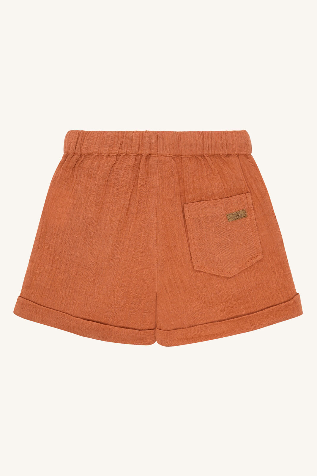 Rückansicht der Hust&Claire Haggi Musselin Shorts – nachhaltige Kindermode im Bärechind Winterthur, Zürich, Schweiz.
