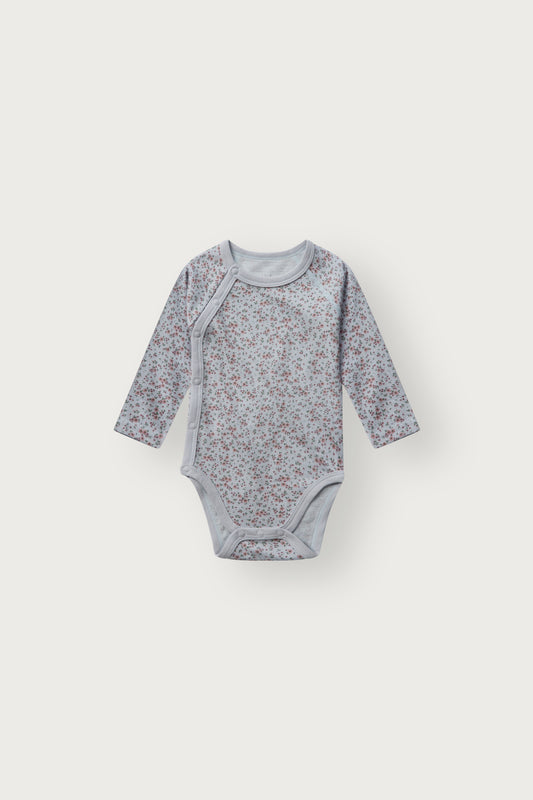 Baloo Wrap Tiny Wickelbody in A Bit Blue, Vorderansicht