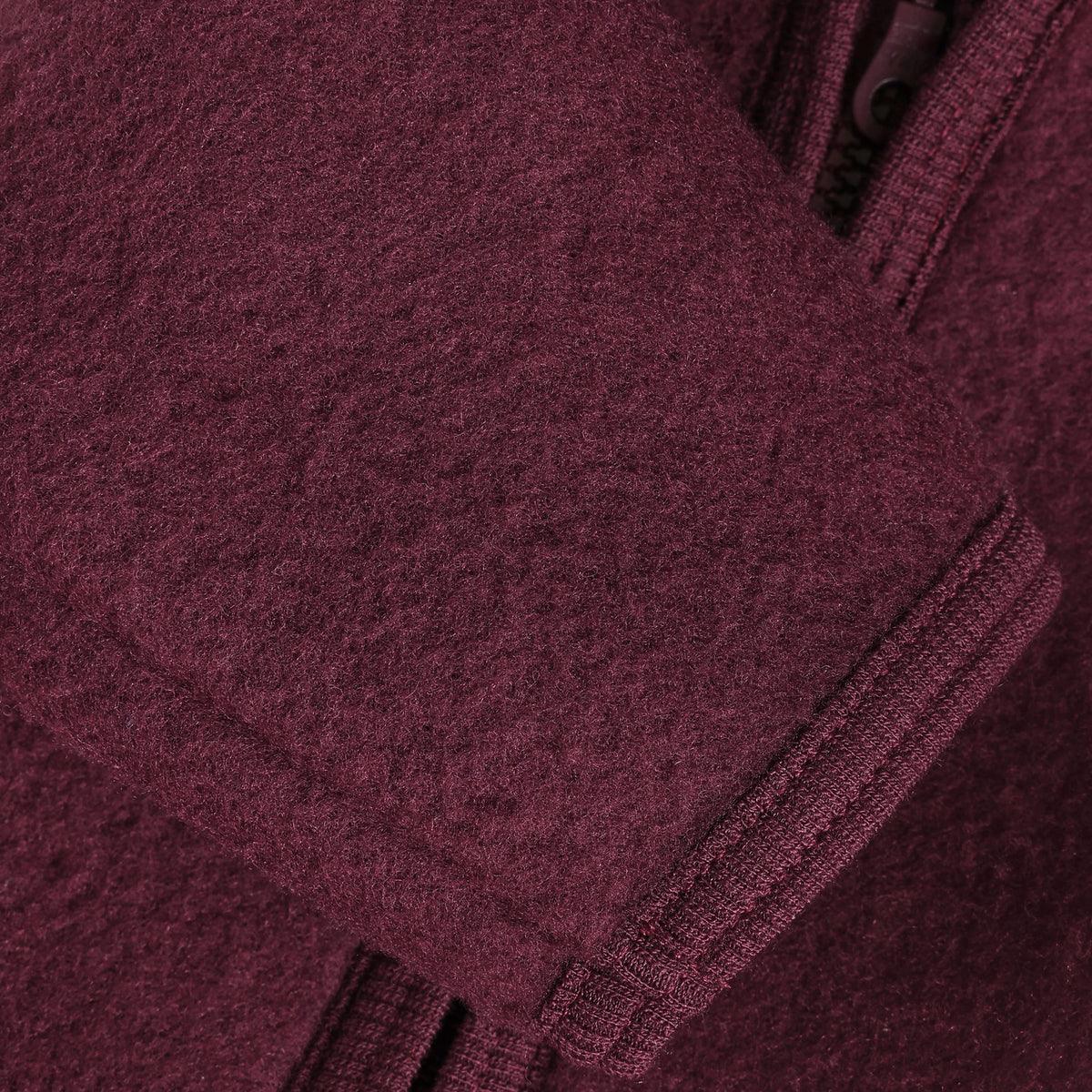 Detailansicht der Merino Wollfleece Jacke aus dem Bärechind Sortiment