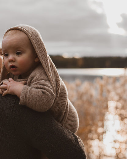 Hvid Cocoon Sand aus Merinowolle für Babys, erhältlich bei Bärechind