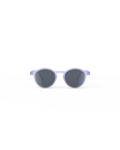 IZIPIZI Kinder Sonnenbrille Lavender Frontansicht mit runden Gläsern – erhältlich bei Bärechind in Winterthur, Zürich, Schweiz