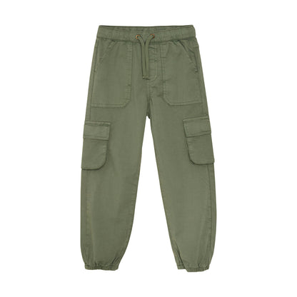 Kinder Twill-Hose in Grün von Minymo, robust und bequem mit elastischem Bund, erhältlich in Winterthur, Zürich, Schweiz