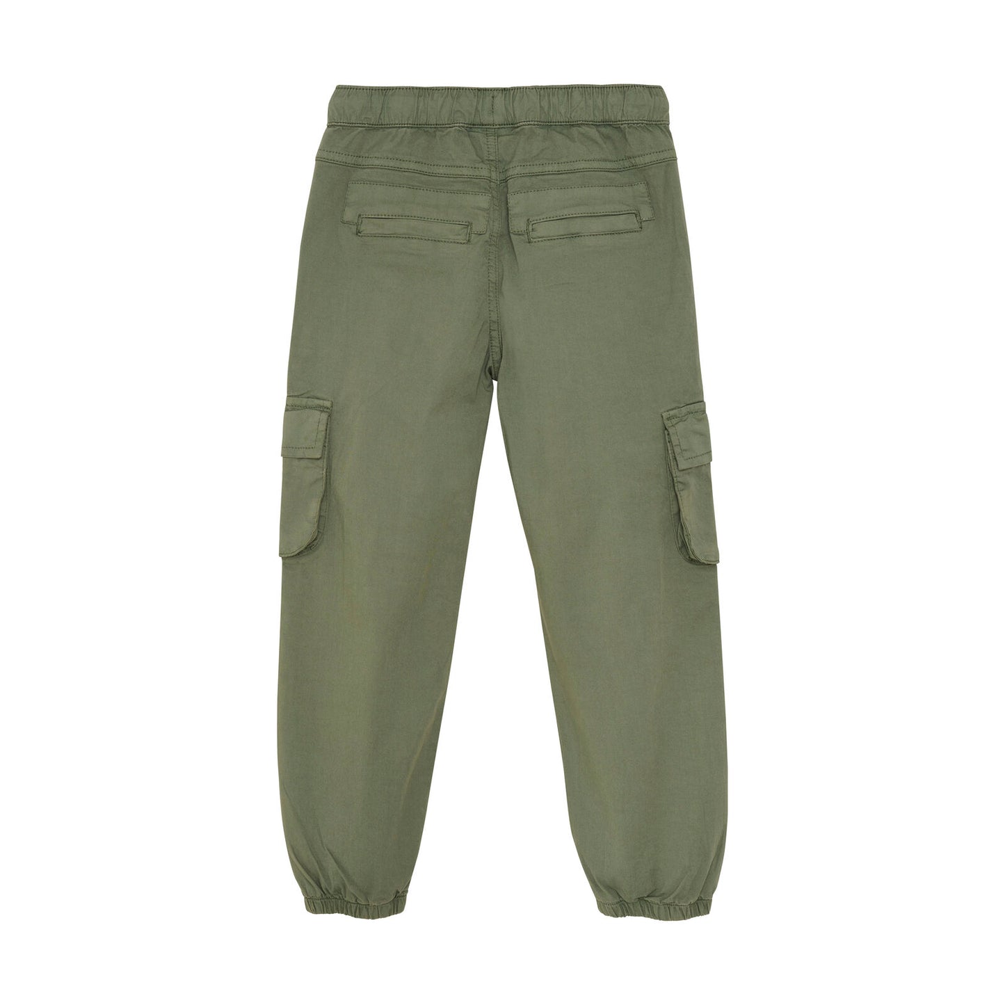 Seitenansicht der grünen Twill-Hose mit praktischen Taschen und elastischen Bündchen für perfekten Sitz