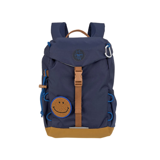 Lässig Wanderrucksack Kinder 9 L in Navy, Vorderansicht, ideal für Wanderausflüge und die Waldspielgruppe, im Bärechind Winterthur.
