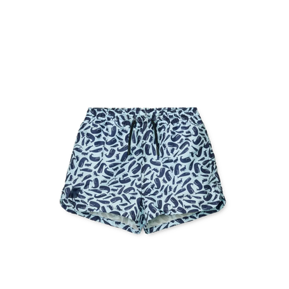 Liewood Aiden Board Shorts für Kinder in Ocean Pure Sky. UV-Schutz UPF 40+, schnelltrocknend und mit elastischem Bund. Erhältlich in Winterthur, Zürich, Schweiz.
