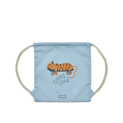 Liewood Danella Turnbeutel mit Tiger Motiv Beach Blue für Kinder – erhältlich bei Bärechind Kinderladen in Winterthur, Zürich Schweiz.