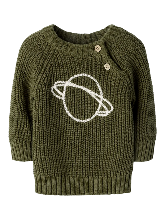Baby Strickpullover von Lil' Atelier in Olivgrün mit aufgesticktem Planetenmotiv aus Bio-Baumwolle. Erhältlich im Bärechind Winterthur.