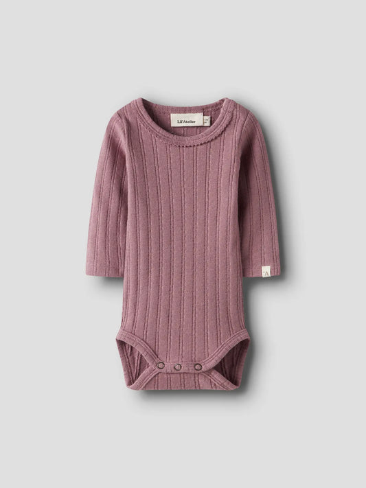 LIL'ATELIER Body in Altrosa mit Rippstruktur aus Baumwolle – erhältlich bei Bärechind in Winterthur, Zürich, Schweiz.