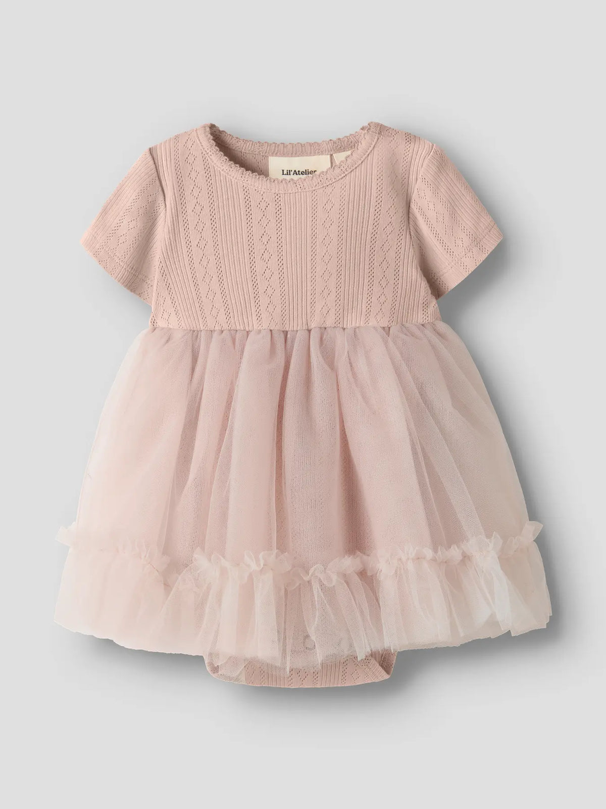 Rosa Bodykleid mit Tüllrock aus Bio-Baumwolle von Lil’Atelier im Bärechind in Winterthur, Zürich, Schweiz