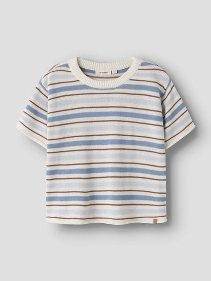 Blau gestreiftes Kinder Shirt aus Strick von Lil’Atelier, erhältlich bei Bärechind in Winterthur, Zürich, Schweiz