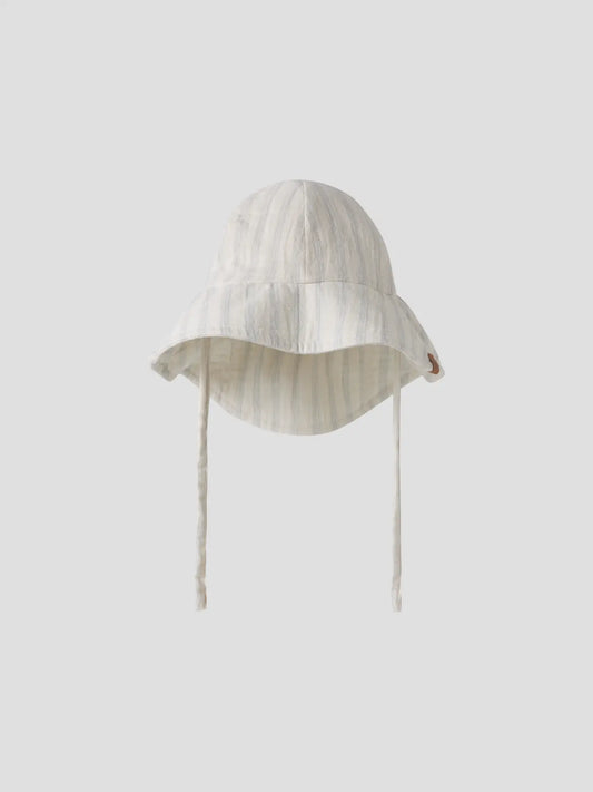 Cremefarbener Sonnenhut aus Baumwolle mit Bindeband von Lil’Atelier bei Bärechind in Winterthur, Zürich, Schweiz