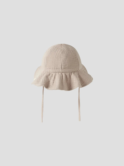 Beiger Sonnenhut mit Struktur aus Baumwolle von Lil’Atelier bei Bärechind in Winterthur, Zürich, Schweiz
