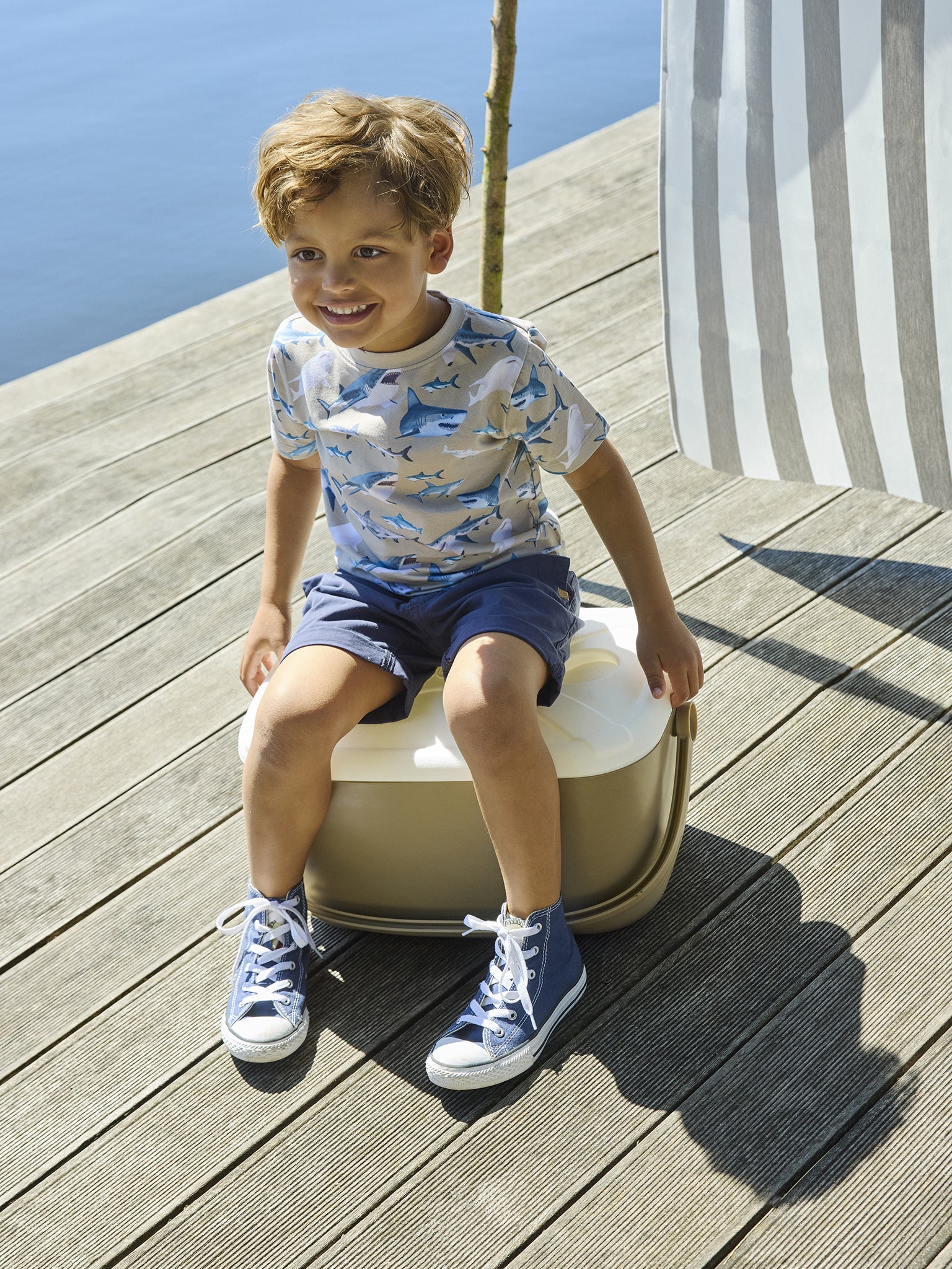 Klassische Kinder Shorts navy aus Baumwolle von Minymo im Bärechind Kinderladen Winterthur Zürich Schweiz