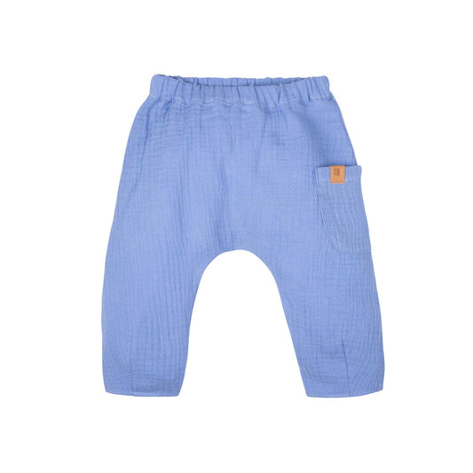Musselin Hose aus Bio-Baumwolle in bluebell von Pure Pure by Bauer, erhältlich bei Bärechind in Winterthur, Zürich, Schweiz.