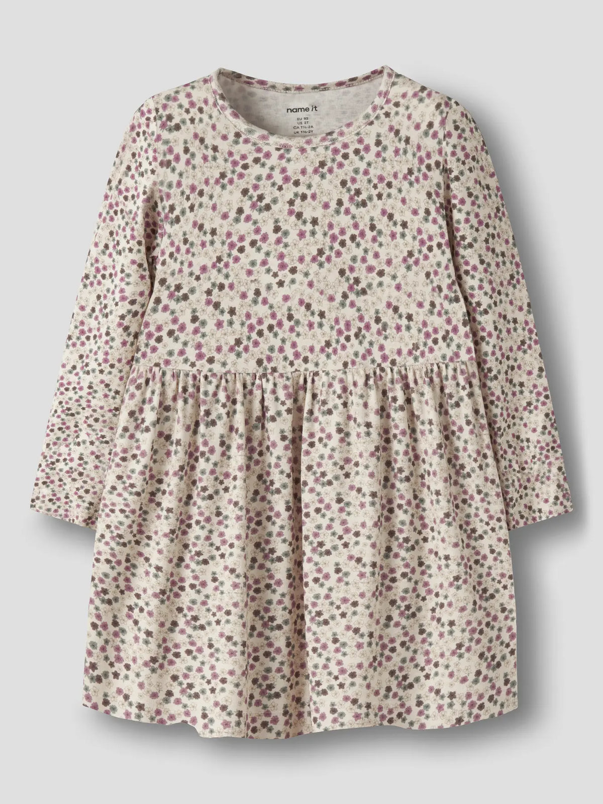 NAME IT Kinderkleid in Snow White mit feinem Blumenprint und langem Arm von vorne.