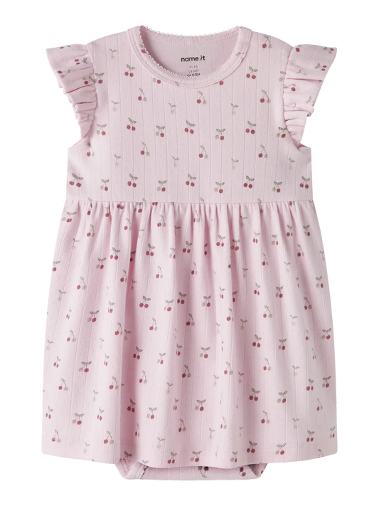 NAME IT Kleid Body aus Baumwolle mit Kirsch Print in Rosa zu kaufen im Bärechind Winterthur Zürich Schweiz.