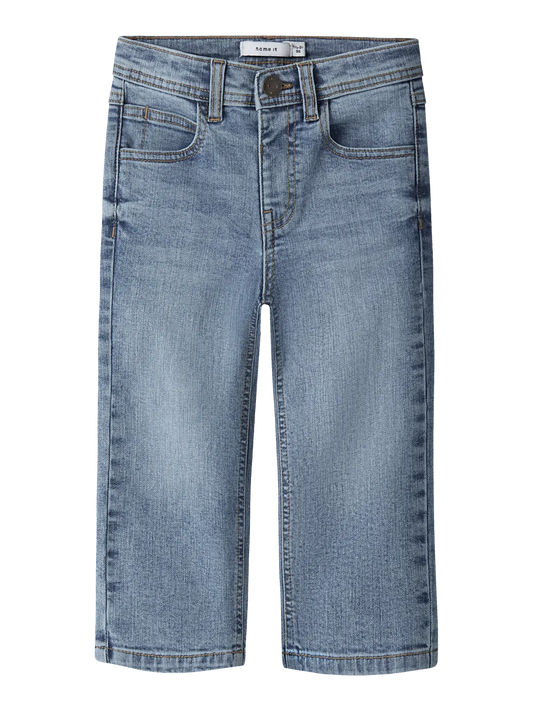 NAME IT Straight Jeans in Light Blue Denim mit heller Waschung für Kinder von vorne.