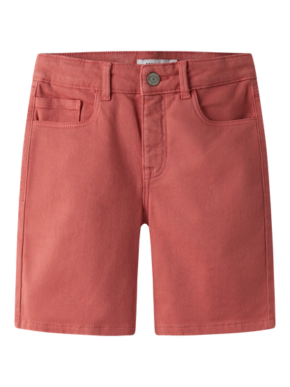 Korallenfarbene Chino Shorts für Kinder aus Baumwolle mit Stretch von name it bei Bärechind in Winterthur, Zürich, Schweiz