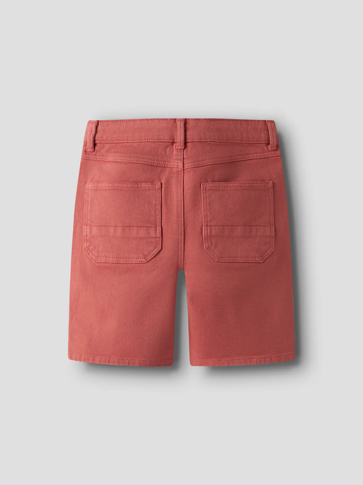 Kinder Chino Shorts in Koralle von name it, erhältlich bei Bärechind in Winterthur, Zürich, Schweiz