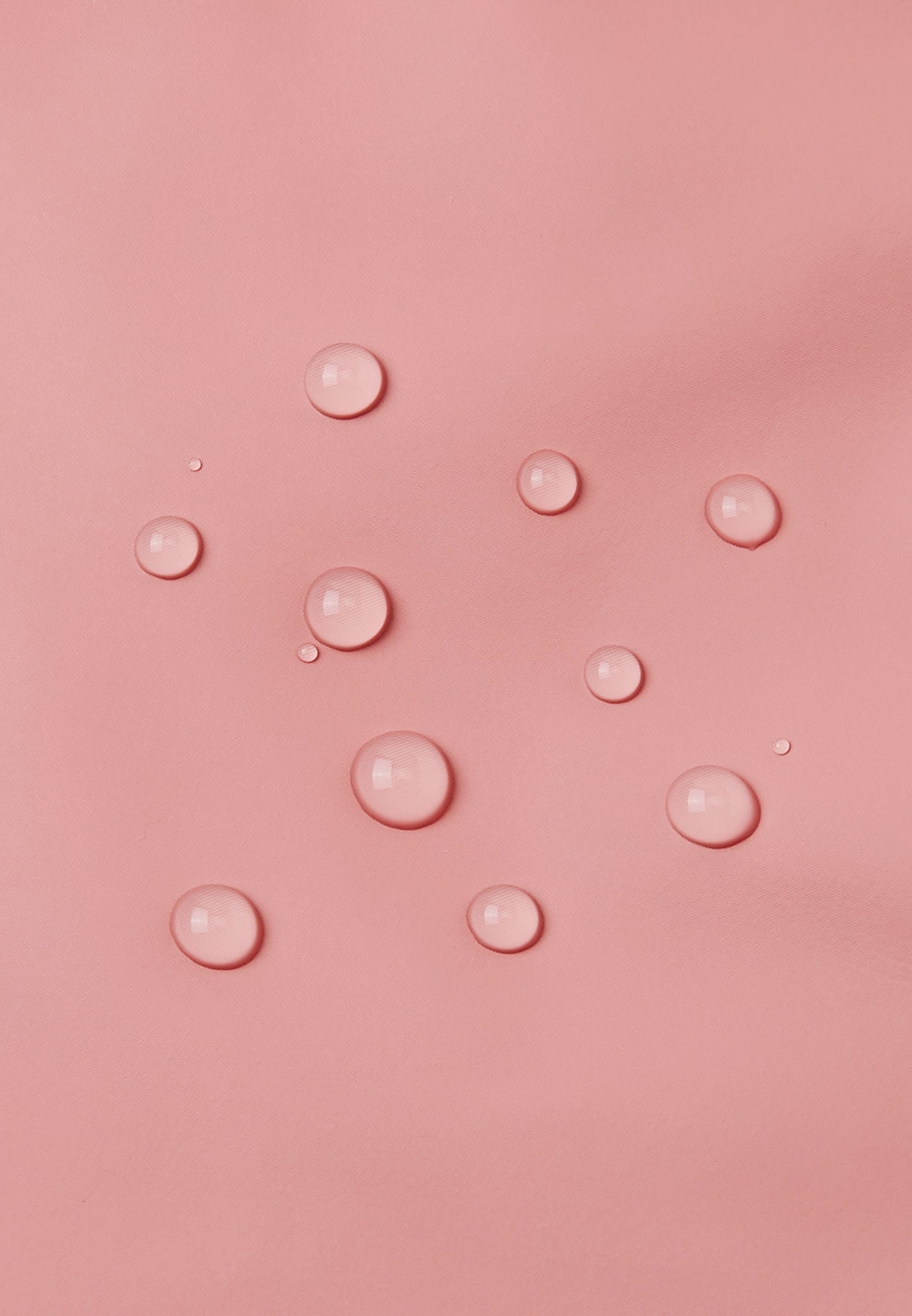 Wasserdichtes, PVC-freies Material des Reima Regenhut Rainy Rose Blush bei Bärechind