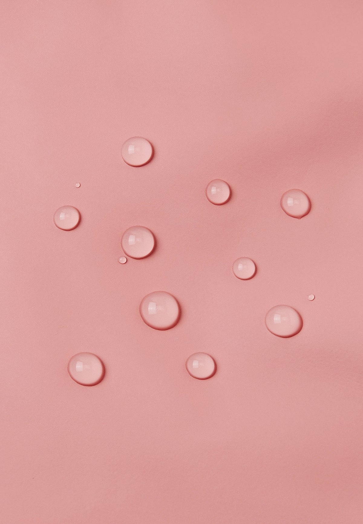 Wasserdichtes, PVC-freies Material des Reima Regenhut Rainy Rose Blush bei Bärechind