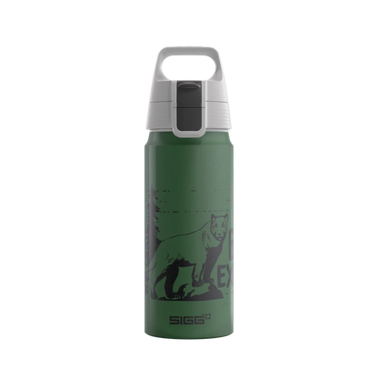 SIGG Aluminium Trinkflasche 0.6L mit Berglöwe Motiv. Leicht, auslaufsicher und ideal für Kindergarten und Schule. Im Bärechind Winterthur.