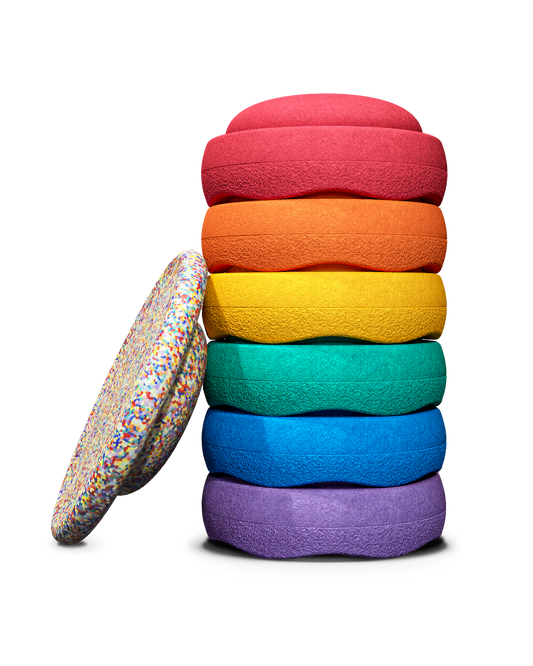 Stapelsteine Rainbow Classic Bundle Bewegungsspielzeug für Kinder im Kinderladen Bärechind Winterthur Zürich Schweiz.