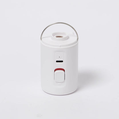 Sunnylife Mini Electric Air Pump in Weiss – kompakte Aufblashilfe, erhältlich bei Bärechind in Winterthur, Zürich, Schweiz.