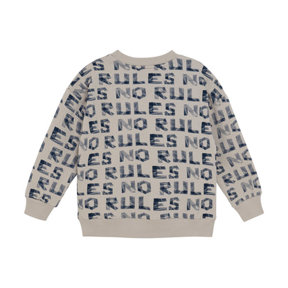 Rückansicht des MINYMO Sweatshirts mit NO RULES Print – Bärechind Winterthur, Zürich, Schweiz.

